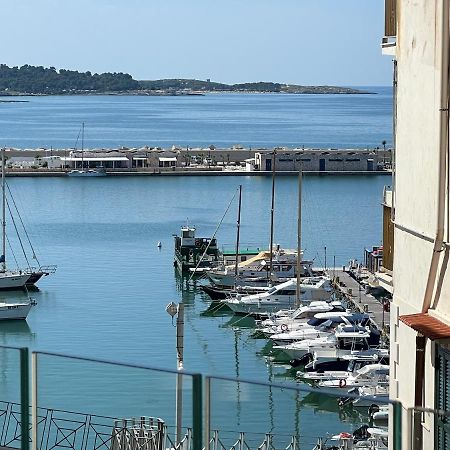 Maison Carolina Vieste Bagian luar foto